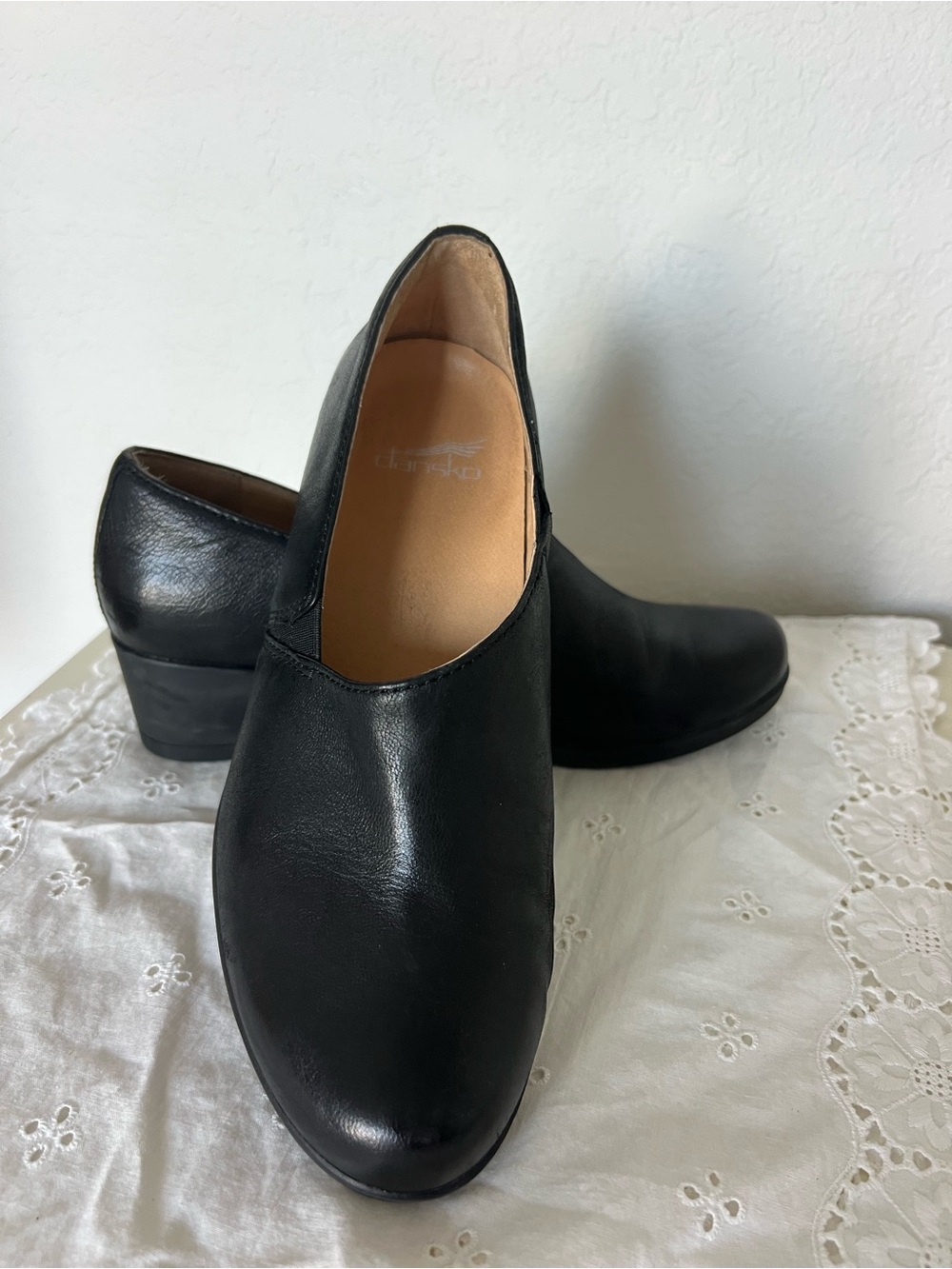 Women’s Dansko Camdyn Black Slip On Shoes 39 (8.5-9) comfort workwear